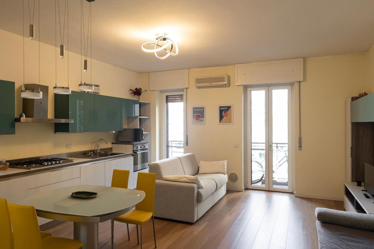 Bilocale Moderno Ed Esclusivo Apartment Milan Bagian luar foto